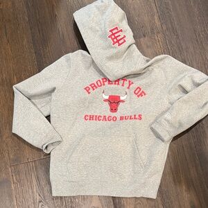 New Era Gray Hoodie with Red Chicago Bulls Logo